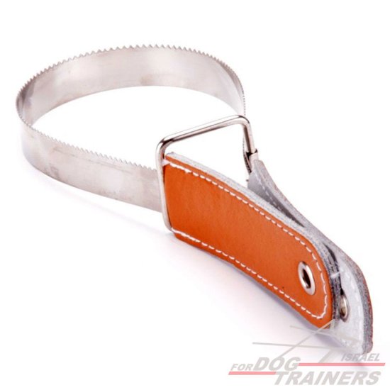 מסרק לכלבים עם ידית מעור - FOR DOG TRAINERS- ISRAEL