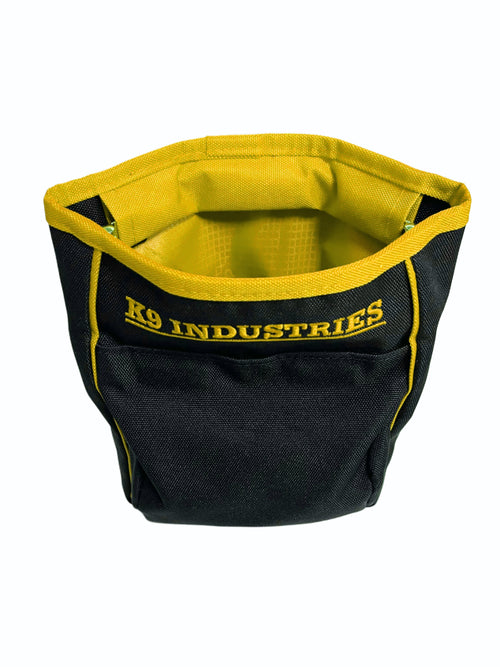 תיק / פאוץ' פינוקים מקצועי עם סגירה מגנטית ומנגנון פתיחה חכם לאילוף כלבים- צהוב - FOR DOG TRAINERS- ISRAEL