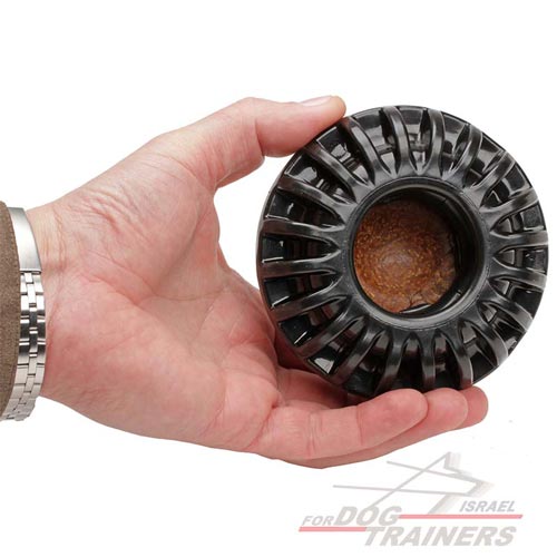 צעצוע בצורת גלגל דיספנסר חטיפים מגומי מיוחד לגזעי כלבים בינוניים - FOR DOG TRAINERS- ISRAEL
