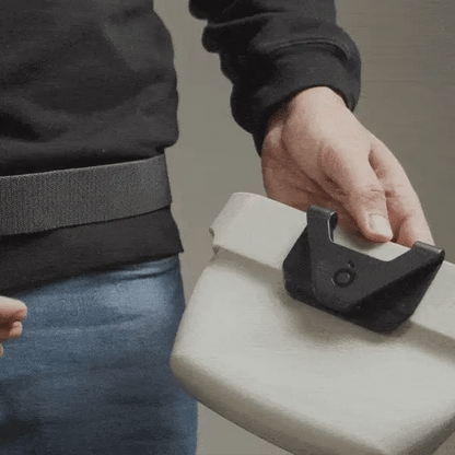 פאוץ' אילוף מקצועי גודל בינוני voila -פאוץ' חטיפים מסיליקון מהפכני עם מגנון נעילה קל לניקוי ושטיפה - FOR DOG TRAINERS- ISRAEL