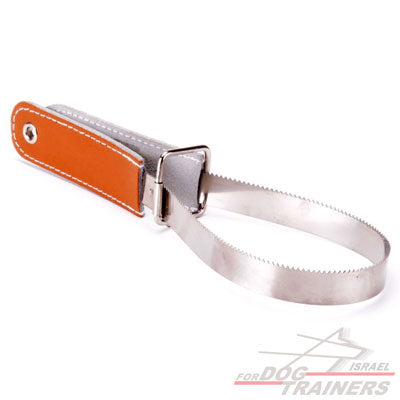 מסרק לכלבים עם ידית מעור - FOR DOG TRAINERS- ISRAEL