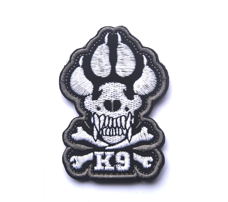 פאץ' גולגולת K9 עם כף כלב זוהר בחושך עם סקוץ' - FOR DOG TRAINERS ישראל